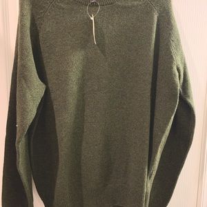 Men’s never been worn green JCrew XL sweater with tags